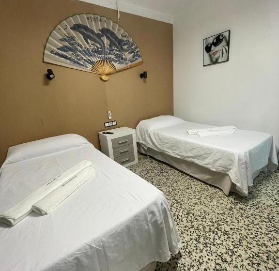 스탠다드 룸, Arganda
