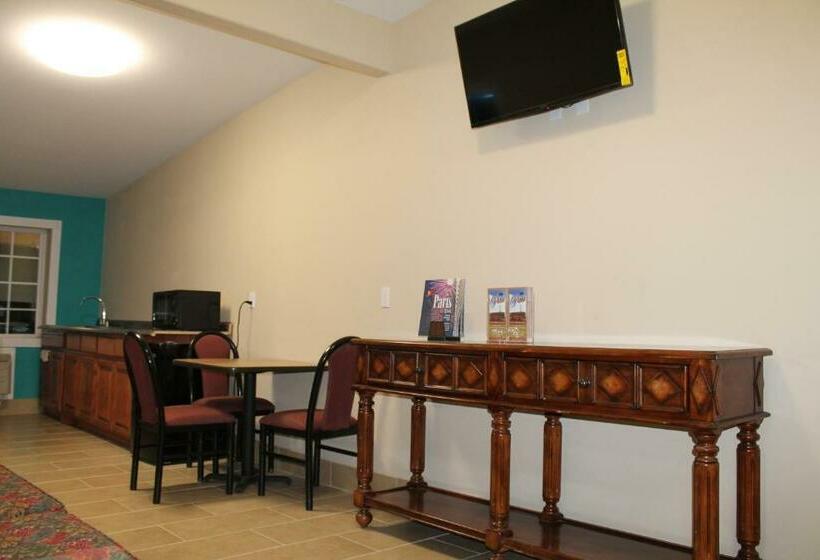 标准三人间, American Inn & Suites