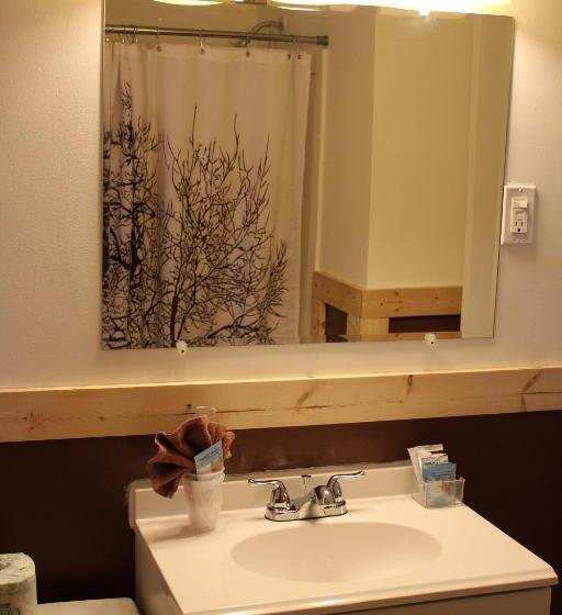 ２ダブルベッドのスタンダードルーム, Trail S End Motel Downtown Lewistown