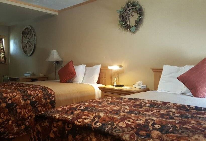 ２ダブルベッドのスタンダードルーム, Trail S End Motel Downtown Lewistown