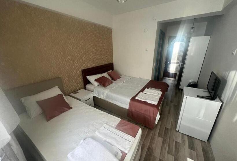 Номер Стандарт с Балконом, Ararat
