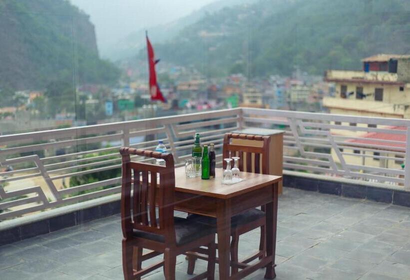 سوییت جونیور لوکس, Gyan Gauri Palace