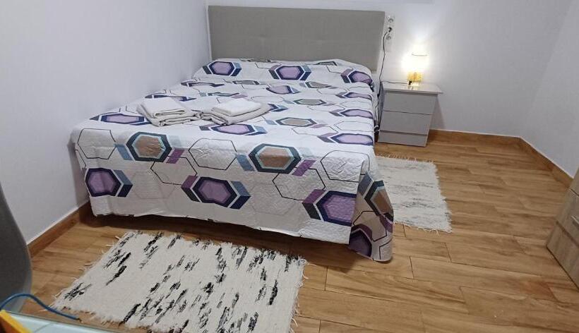 スタンダードルーム, ático 2 Dormitorios Y Apartamento 2 Dormitorios