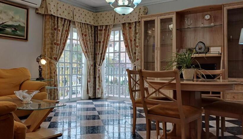 バルコニー付きスタンダードルーム, ático 2 Dormitorios Y Apartamento 2 Dormitorios
