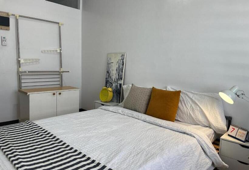 스탠다드 룸, Minimalist 1br Condo Unit In Imus With Wifi And Balcony