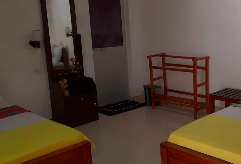 חדר משפחתי דלוקס, Batu S Safari Lodge Udawalawe