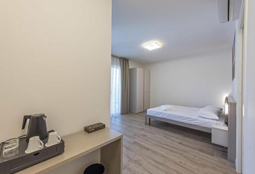 Семейный Номер Deluxe, Stadio Luxury Guesthouse