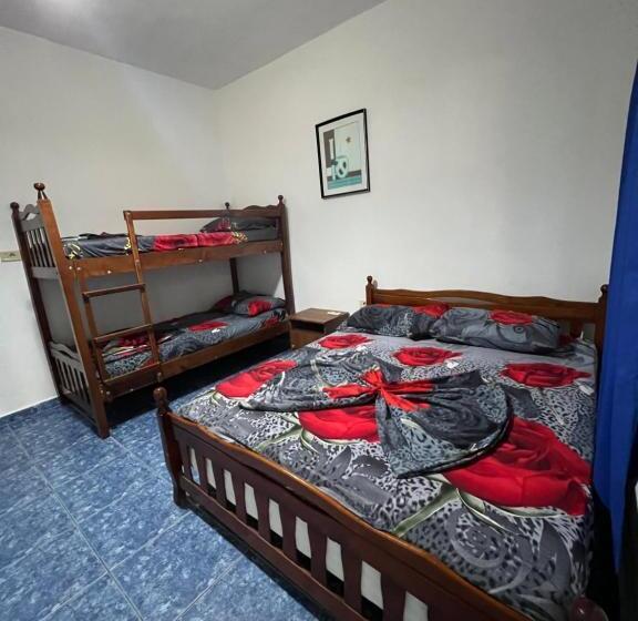 Quarto Familiar, Andrea