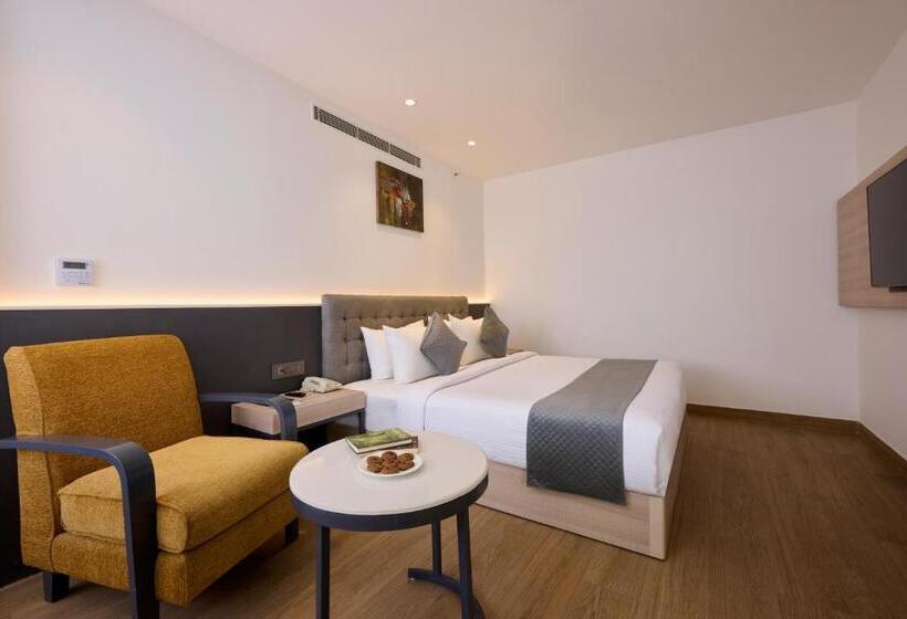 Номер Deluxe, Delite Sarovar Portico Faridabad