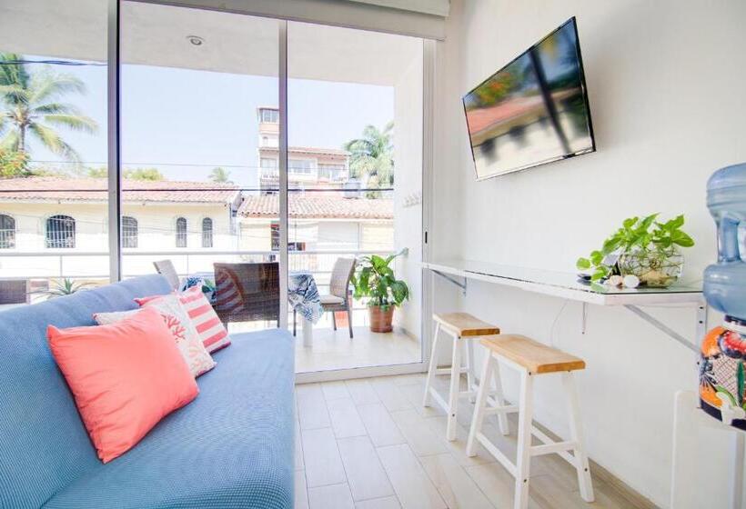 استودیو استاندارد با بالکن, Maravilla Suites   Bucerias Golden Zone
