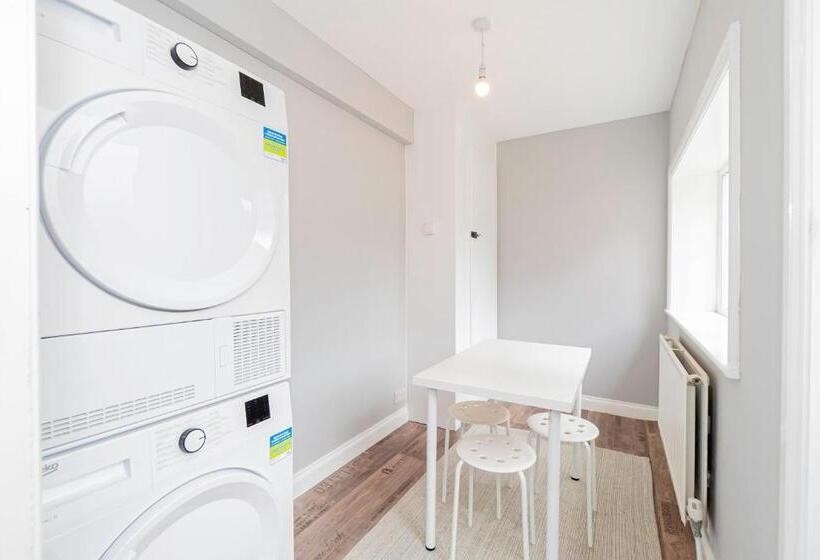 스탠다드 룸, Shirley House 5, Guest House, Self Catering, Self Check In With Smart Locks, Use Of Fully Equipped K