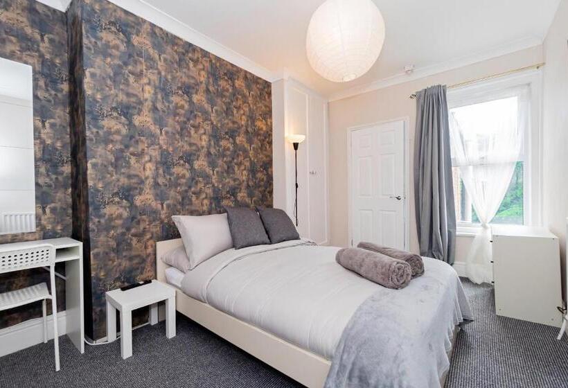 스탠다드 룸, Shirley House 5, Guest House, Self Catering, Self Check In With Smart Locks, Use Of Fully Equipped K
