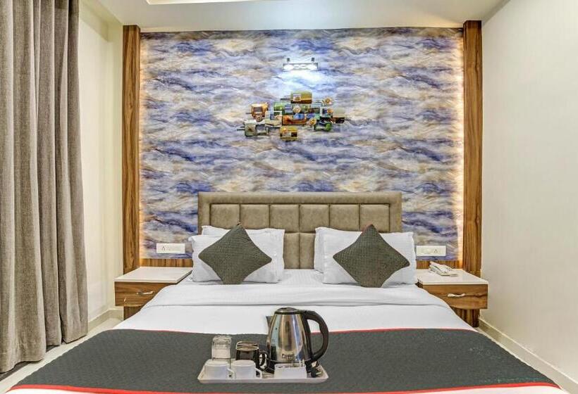 Номер Deluxe, Townhouse 812 Hotel The Grand White