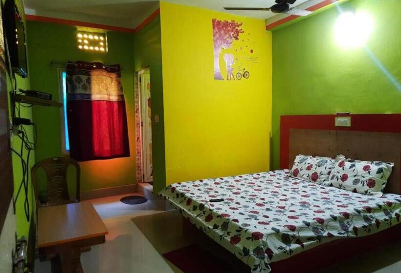 اتاق لوکس, Sun Plaza Lodge Near Konark Sun Temple Excellent Customer Choice  Best Seller By Morservices