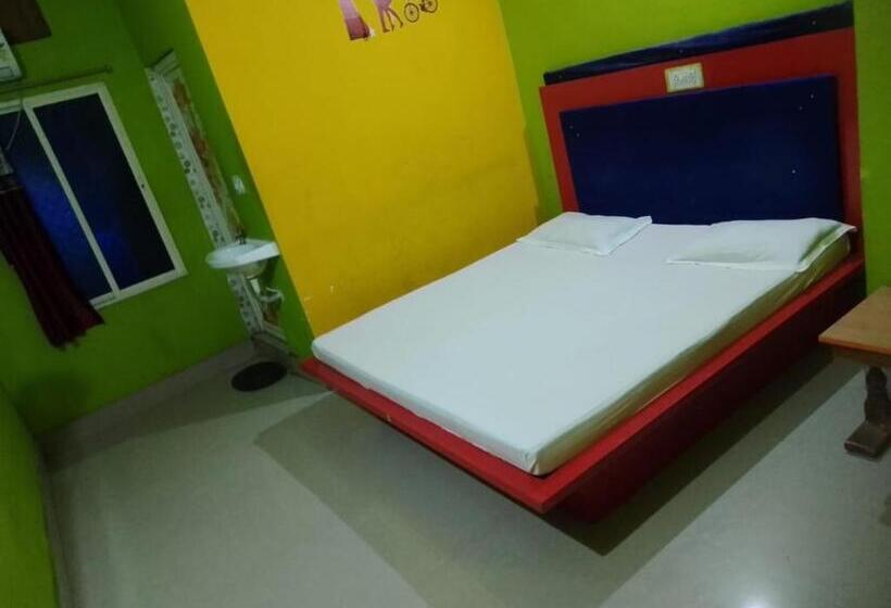 اتاق لوکس چهار تخته, Sun Plaza Lodge Near Konark Sun Temple Excellent Customer Choice  Best Seller By Morservices
