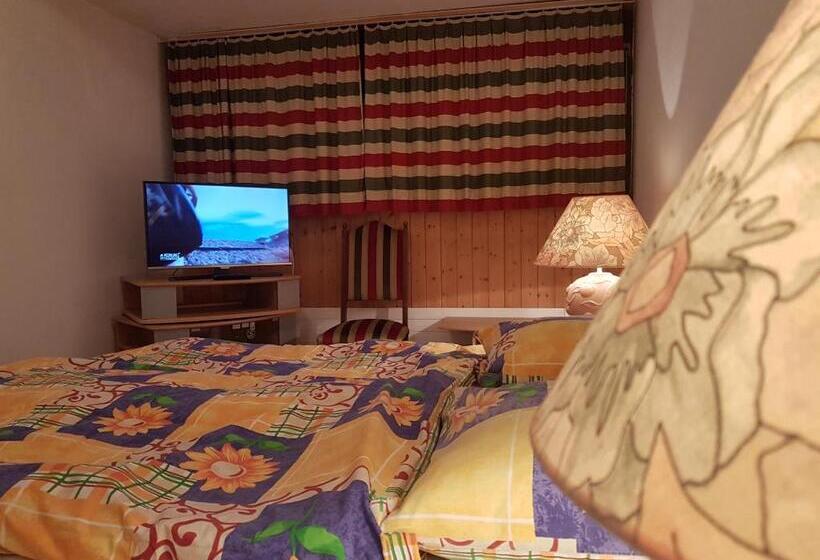 Quarto Estandar Vista Montanha, Holidays Groupes Anzère