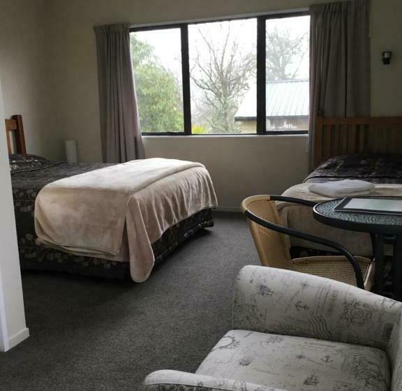 Номер Стандарт, Waitomo Caves Guest Lodge