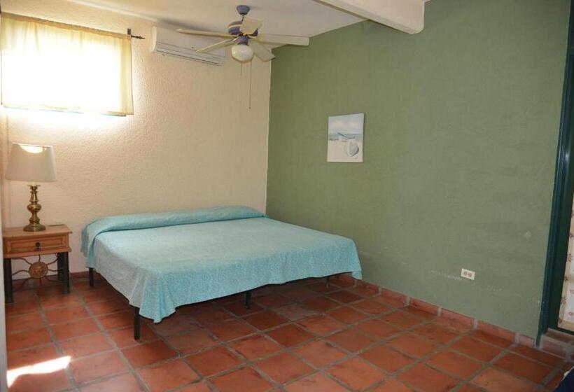Standardzimmer Kingsize Bett, Casabuena B&b