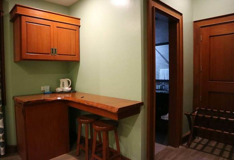 高级客房, Paragon Hotel And Suites