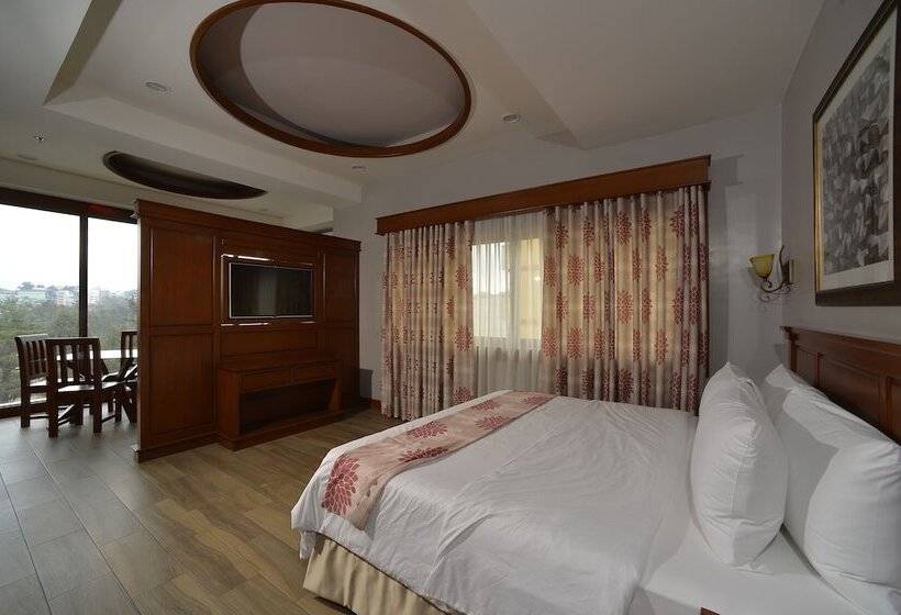 套房, Paragon Hotel And Suites