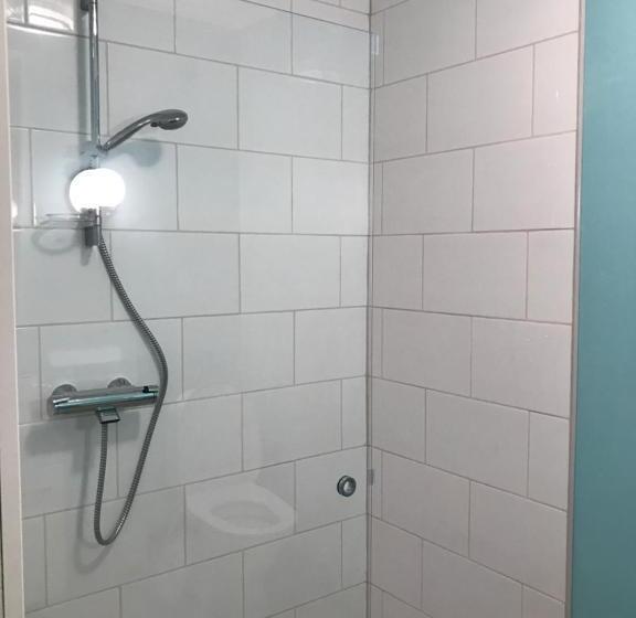 バスルーム共有のシングルスタンダード, E City B&b