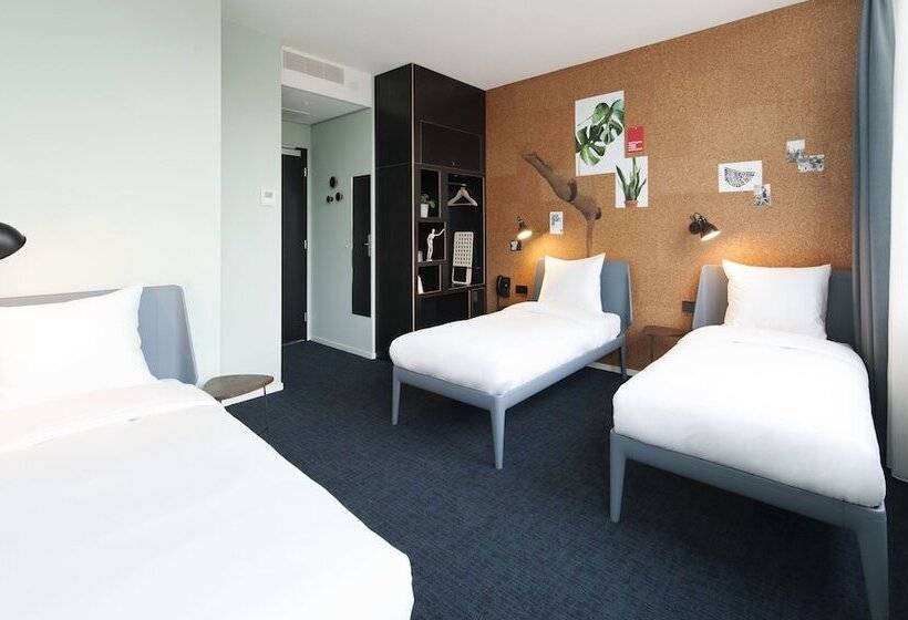Standard Triple Room, Conscious Hotel The Tire Station
