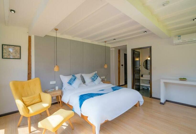 اتاق استاندارد با تخت بزرگ, 肇兴溪舍山堂 Creekside Inn