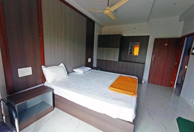 豪华房间, Quality Boarding And Lodging