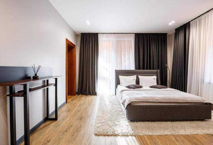 آپارتمان 1 خوابه با تراس, ведмежа гора Family Resort & Spa