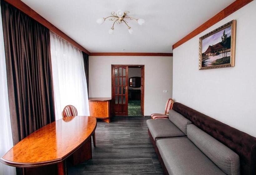Люкс 2 Спальни, Stanislavsky Hotel Group