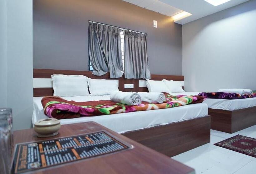 اتاق استاندارد چهار تخته, Diya Lodge !! Near Toy Train Park !! New Digha !!