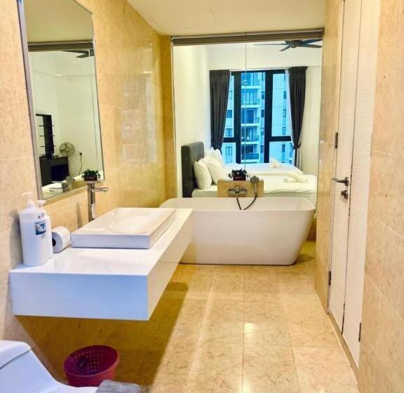 آپارتمان 1 خوابه با چشم‌انداز استخر, Jazz Suites Pool View With Bathtub   1001