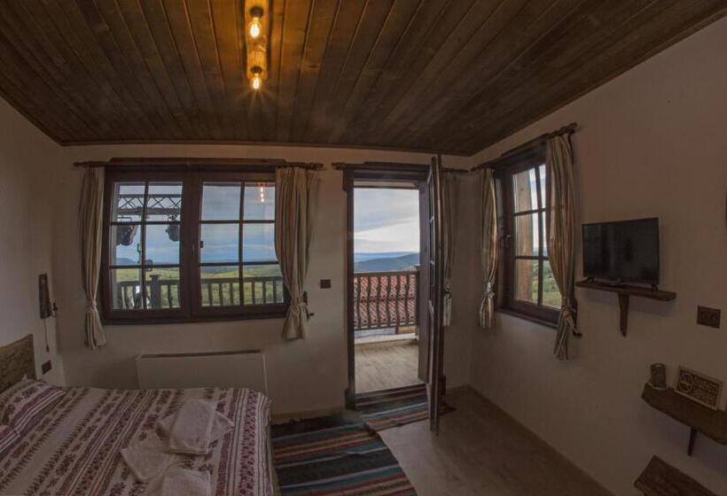 Номер Стандарт Вид на Море, Chateau Erkech