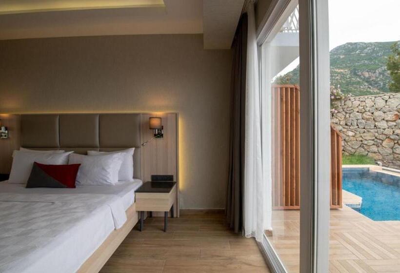 Standard swim-up room, Ramada by Wyndham Fethiye Oludeniz