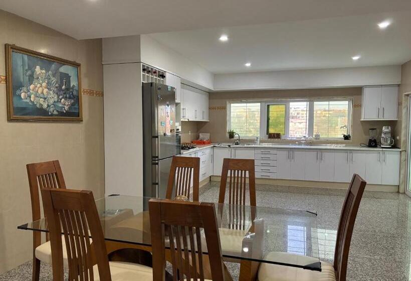 اتاق استاندارد با چشم‌انداز باغ, Techas Mansion Guesthouse