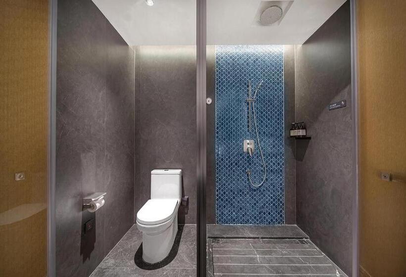 اتاق سوپریور با تخت بزرگ, Howard Johnson Royal Hotel Shenzhen