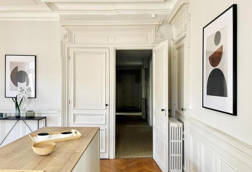 Номер Стандарт с Балконом, Appartement Colodge   Fourneyron
