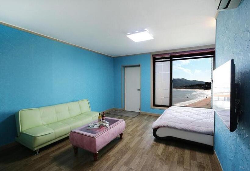 Номер Стандарт, Yeongduk Blue Beach Pension
