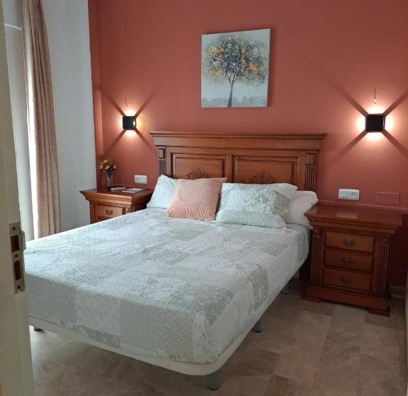 اتاق استاندارد, Hostal Montys