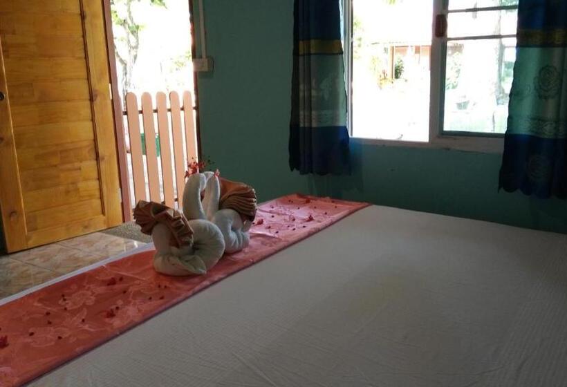 Семейный Номер Deluxe, Koh Ngai Kaimuk Thong Resort