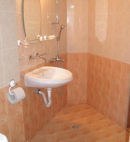 Семейный Номер, Family Hotel Sinemoretz