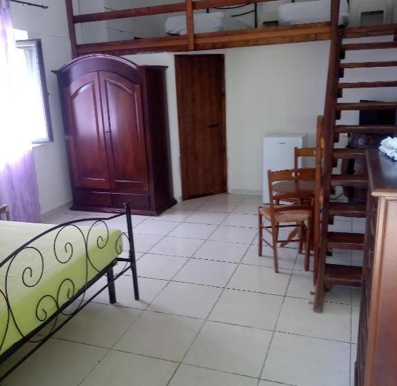 اتاق استاندارد چهار تخته, Agriturismo Silitta