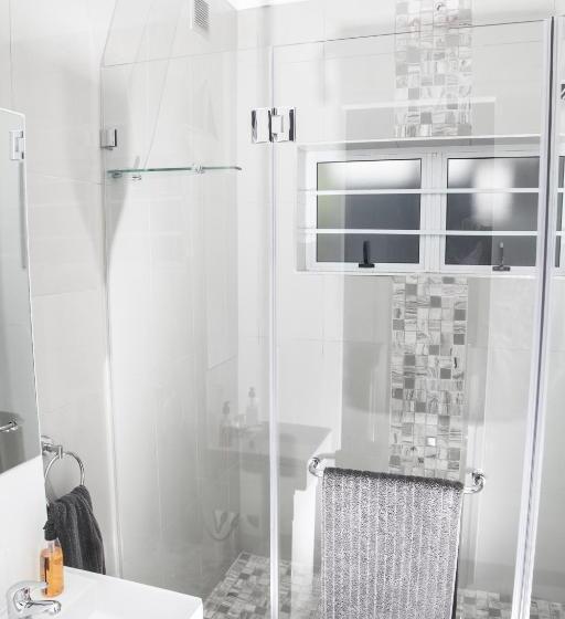 Апартаменты 2 Спальни, Peacehaven On Sea