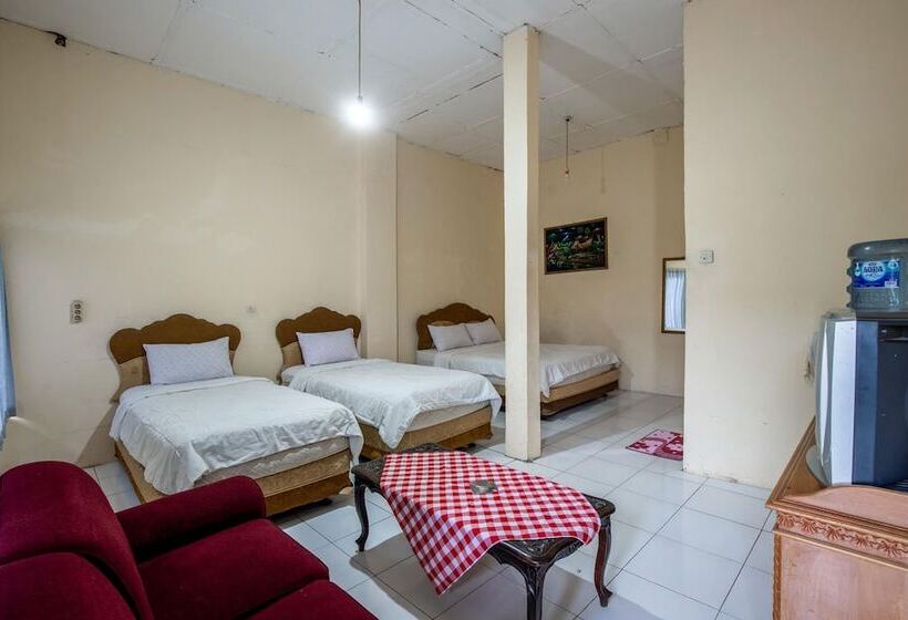 Номер Стандарт Трехместный, Jogja Bukittinggi