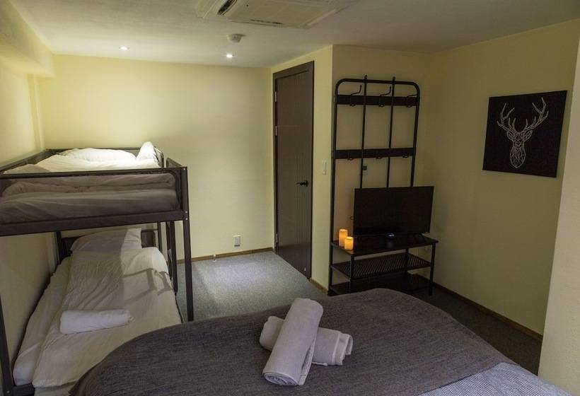 Economy Quadruple Room, Powder Temple
