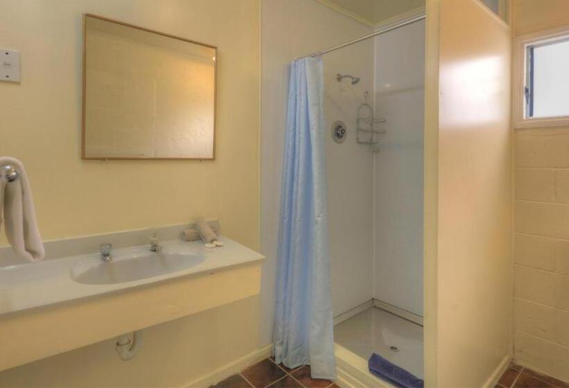 اتاق استاندارد با چشم‌انداز دریا, Kiikii Inn & Suites