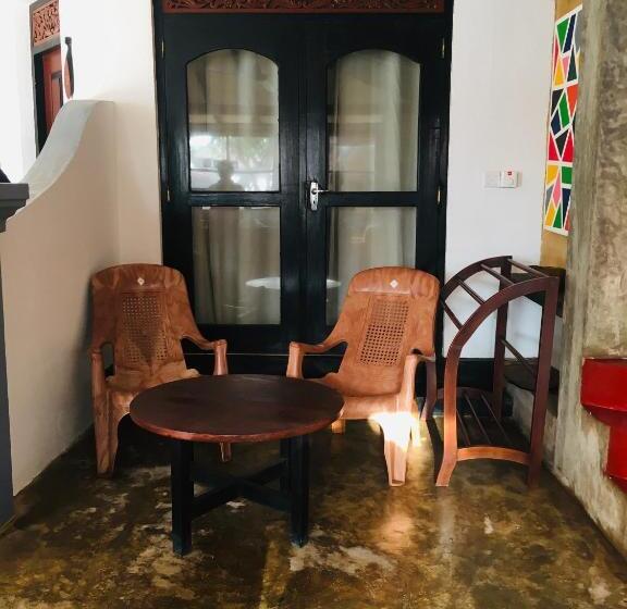 غرفة أساسية, Janus Paradise Rest