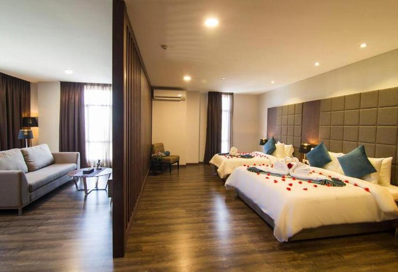 Family Suite, Goldenbay