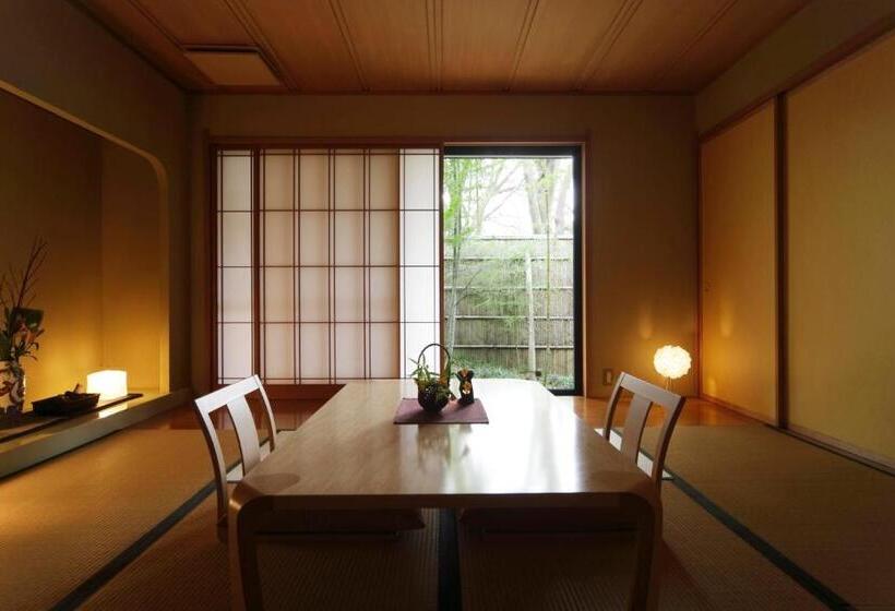 סוויטה דלוקס, Auberge Suzukane