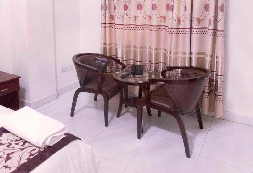 Deluxe Room, Sunrise Hotel Kampala
